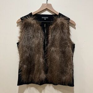 Adrianna Papell Black & Brown Faux Fur Zip Up Sweater Vest - Women’s Size Medium